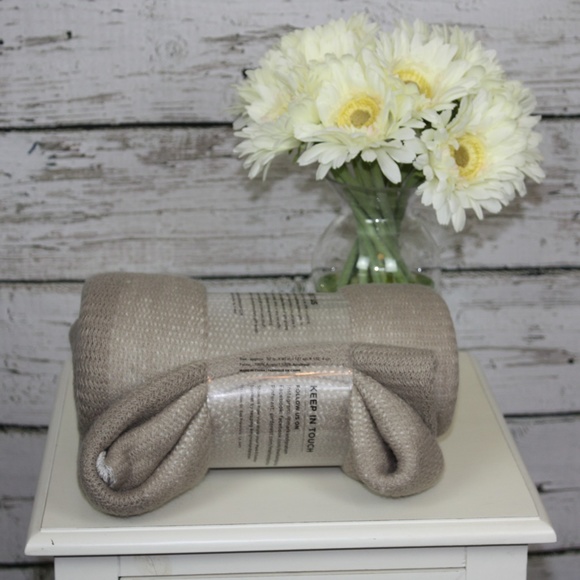 Mark & Graham Throw - Picture 2 of 2